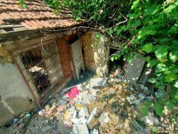 4761 ada, 4 parsel üzerindeki Metruk Yapı İlanı