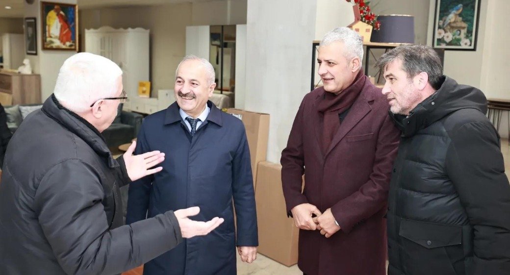 Başkan Adayı Büyükgöz Bağdat Esnaflarını Dinledi 