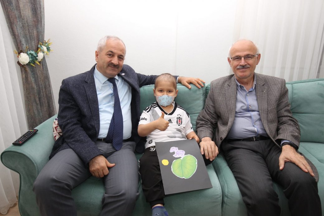 Başkan Büyükgöz´den minik Tarık´a sürpriz ziyaret