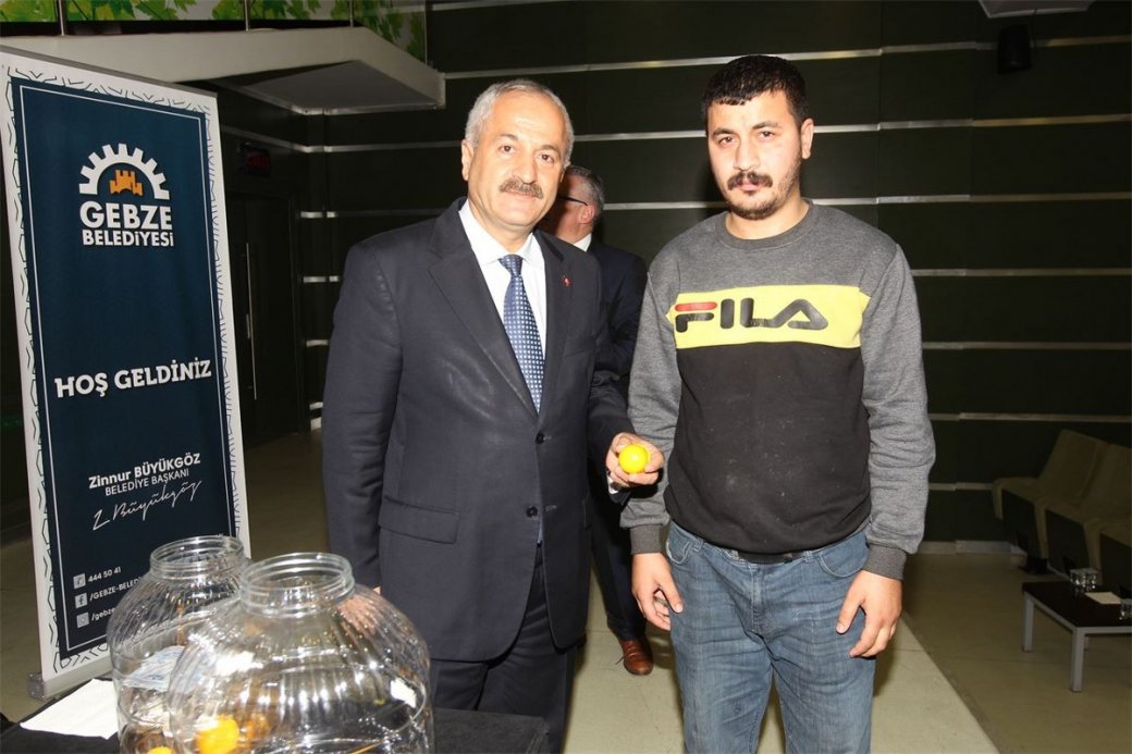 Yenikent Pazarında Kuralar Çekildi