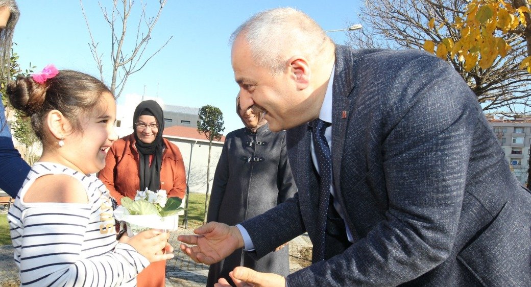 Başkan amcasından Adasu’ya sürpriz