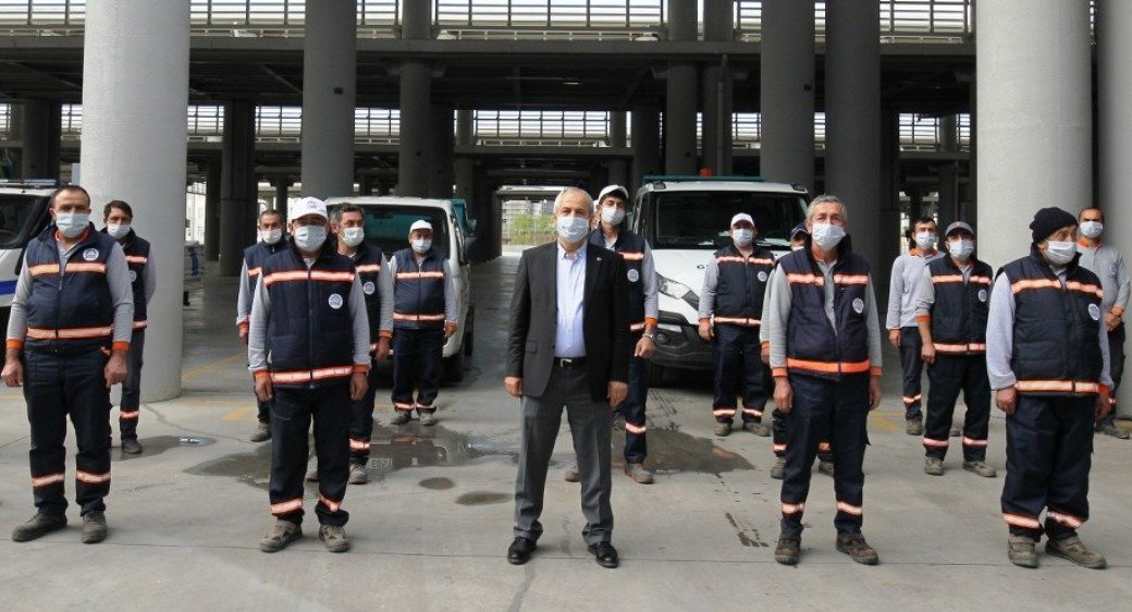 Başkan Büyükgöz İşçileri Unutmadı