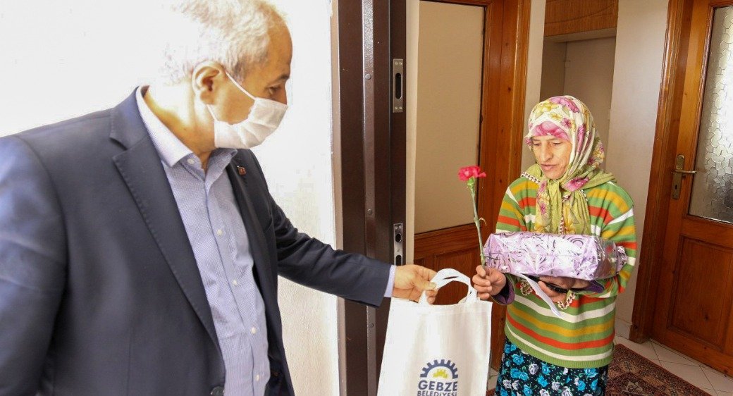 Başkan Büyükgöz’den  Anneler Günü Ziyaretleri