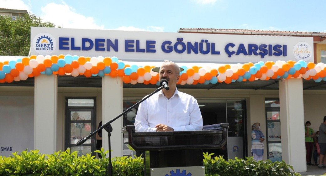 Gebze’de Elden Ele Gönül Çarşı’sı Dualarla Açıldı