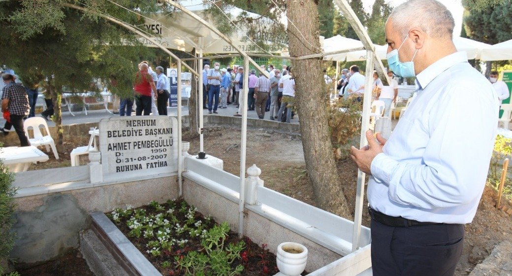 Merhum Pembegüllü  Dualarla anıldı