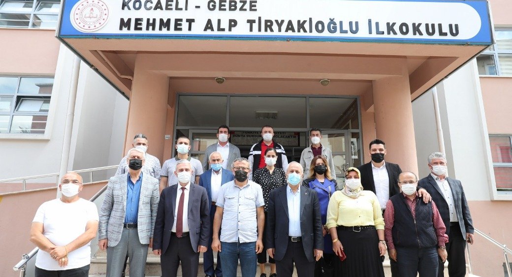 Başkanlardan okul ziyaretleri