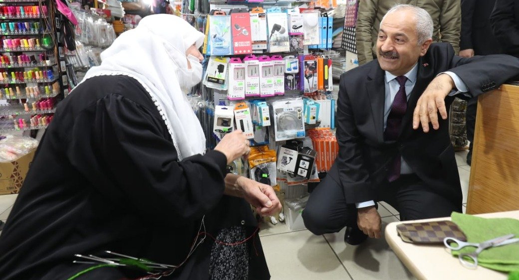 Başkan Büyükgöz Beylikbağı esnafını dinledi