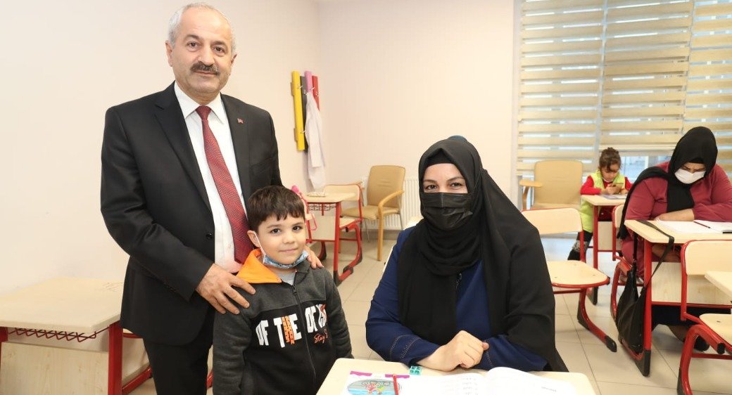 Büyükgöz, Arapçeşme Bilim-Sanat’ta GESMEK’li Kursiyerlere Konuk Oldu