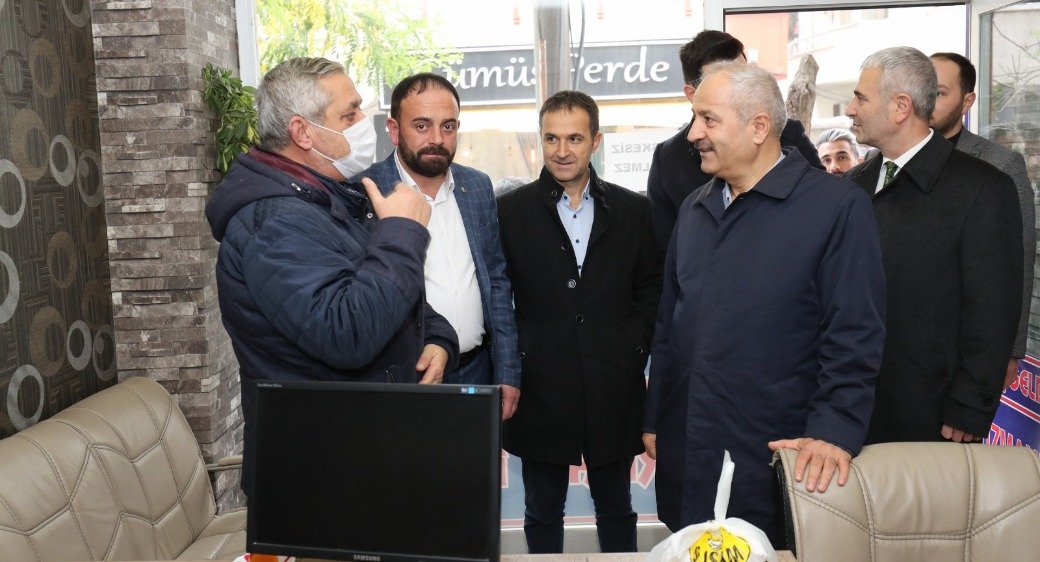 Başkanlardan Doğan Caddesi’nde Esnaf Ziyaretleri