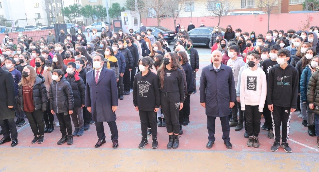 Kaymakam Güler ve Başkan Büyükgöz  İlyasbey Ortaokulu’nda