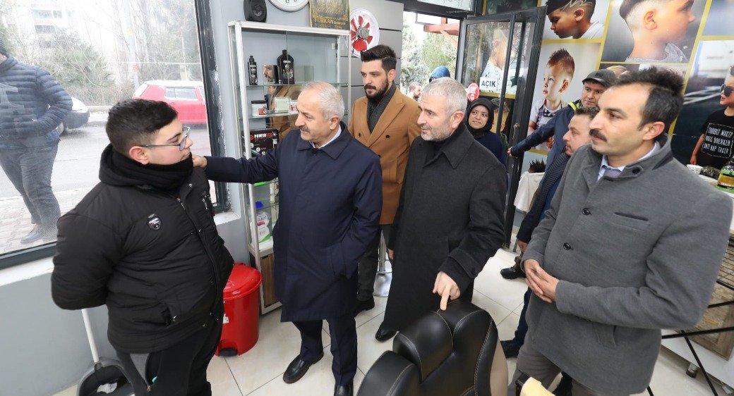 Başkanlar esnaf turu  için Yenikent’te