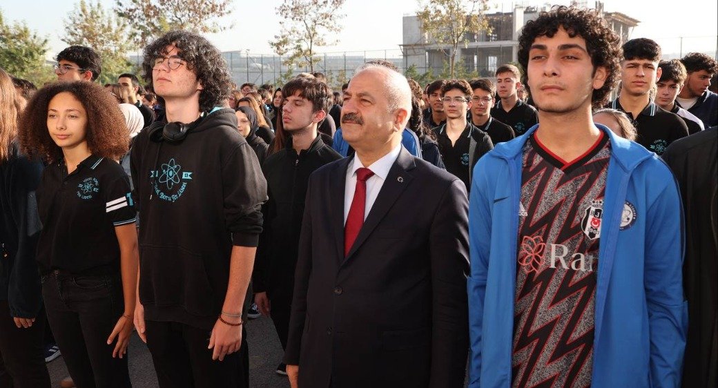 Başkan Büyükgöz Bayrak Töreninde