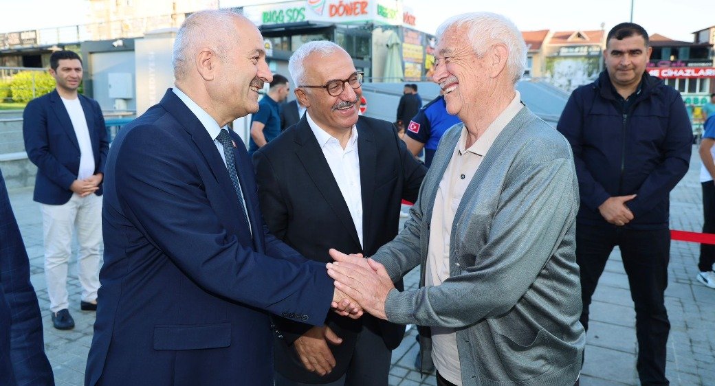 Gebzeliler Kent Meydanında Bayramlaştı