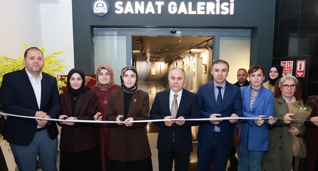 Gebze Belediyesi’nin “Türk-İslam Sanatları’nın İzinde” Sergisi Açıldı