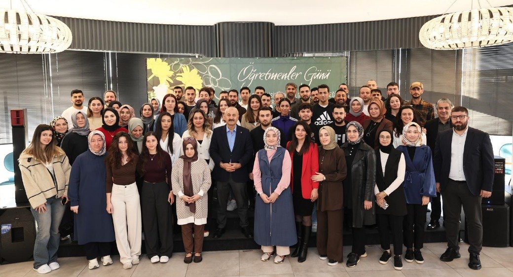 BAŞKAN BÜYÜKGÖZ EĞİTİMCİLERLE KAHVALTIDA BULUŞTU