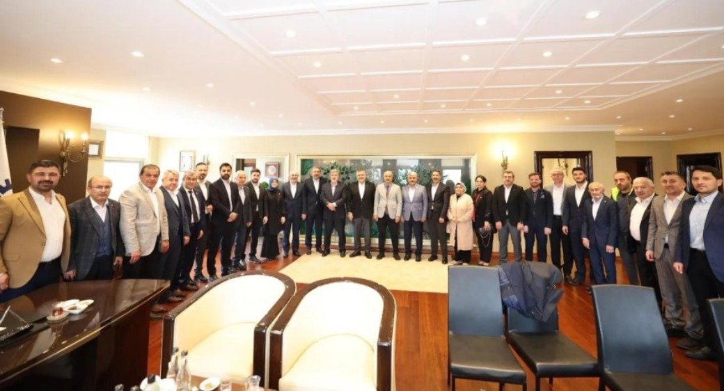 Başkan Büyükgöz’e AK Parti’den Ziyaretler 