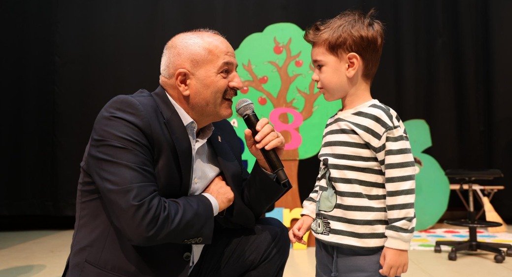 Başkan Büyükgöz’den Miniklere Sürpriz