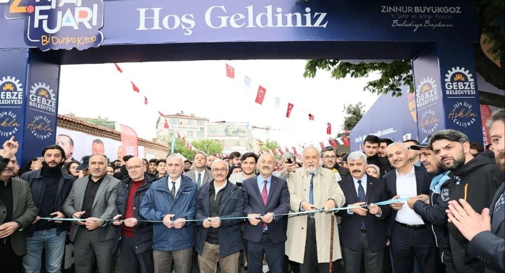 Gebze Kitap Fuarı Görkemli Törenler Kapılarını Açtı