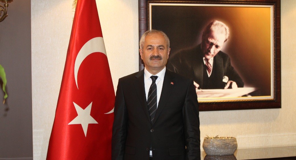 Gebze Belediye Başkanı Zinnur Büyükgöz’ün Öğretmenler Günü Mesajı