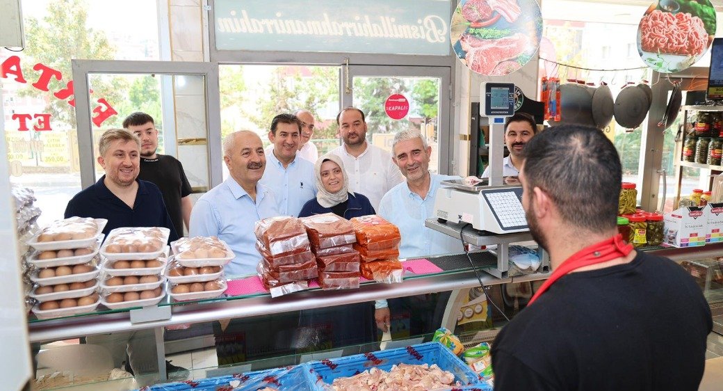 Beş Başkan Barış Mahallesi Esnafıyla Buluştu