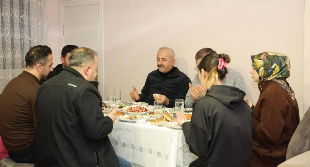 Başkan Büyükgöz, İftarda Gebzelilere Konuk Oluyor 