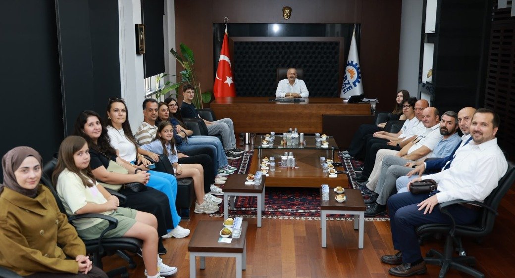 Başkan Büyükgöz LGS Birincilerini Ağırladı