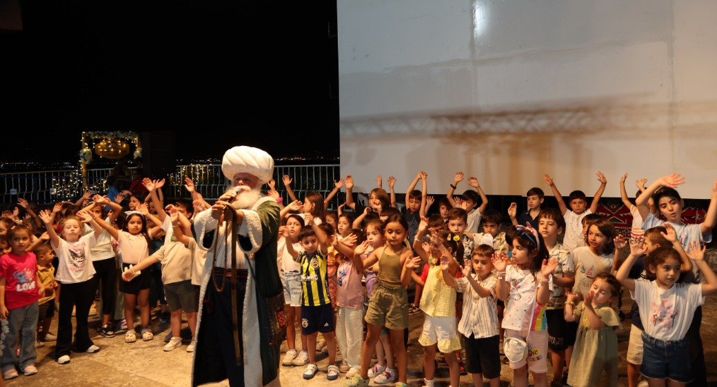 Eskihisar Kalesi’nde Çocukların Akşamı