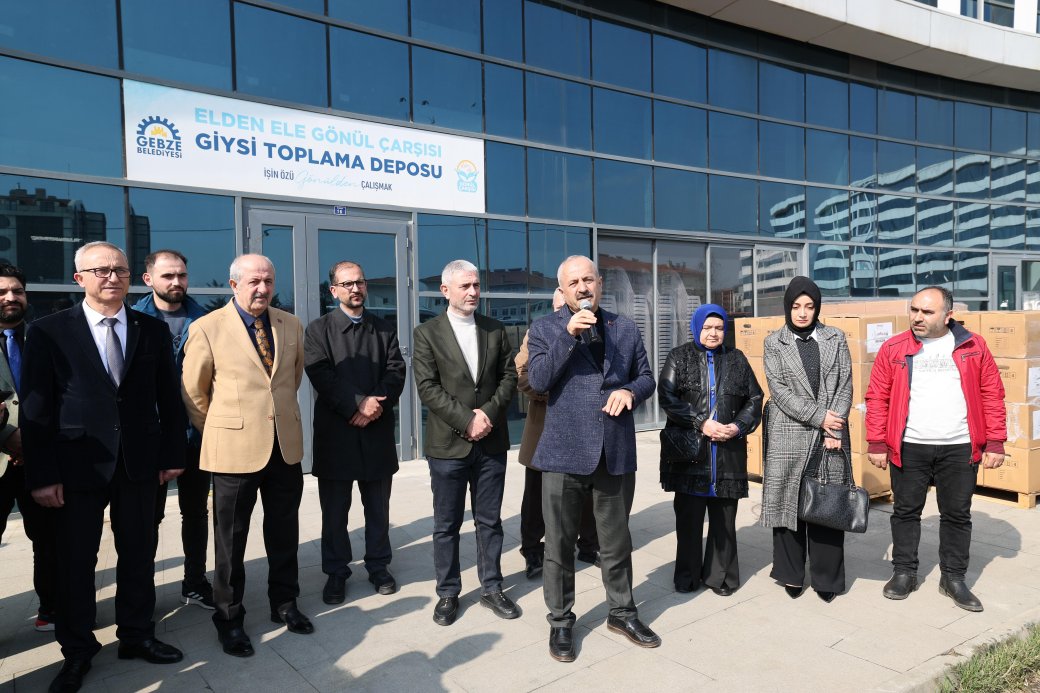 Ramazan Erzak Konvoyunu Başkan Büyükgöz Uğurladı