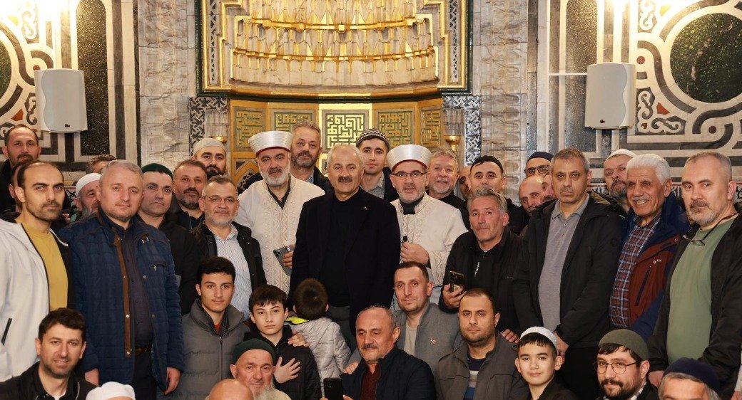 Gebze Belediyesi, Kadir Gecesi’ne Özel Program Düzenledi