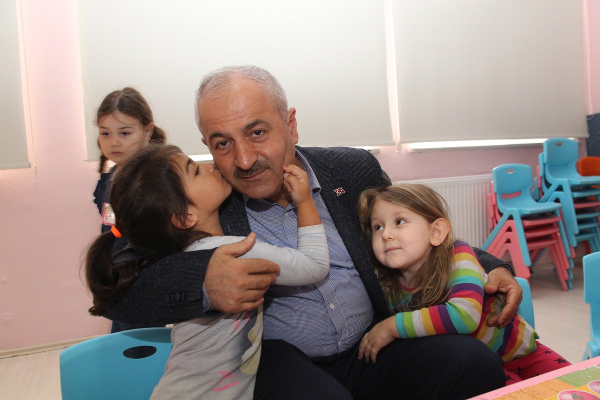 Başkan Büyükgöz´den Miniklere Sürpriz Ziyaret