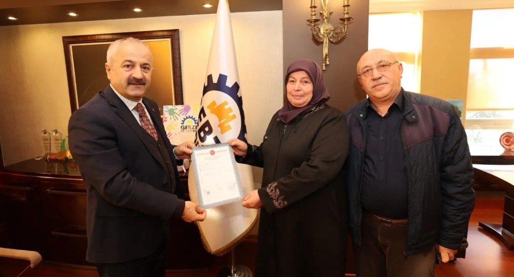 Adem Yavuz’da İlk Tapu Başkan Büyükgöz’den