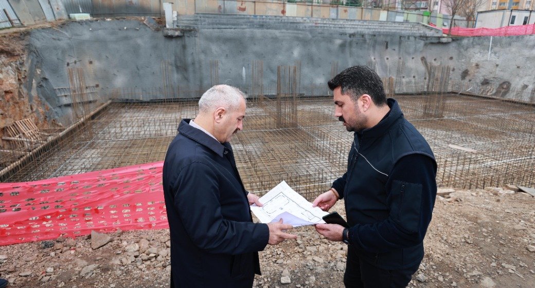 Başkan Büyükgöz Duyurdu; Ahmet Penbegüllü Parkı Yenileniyor