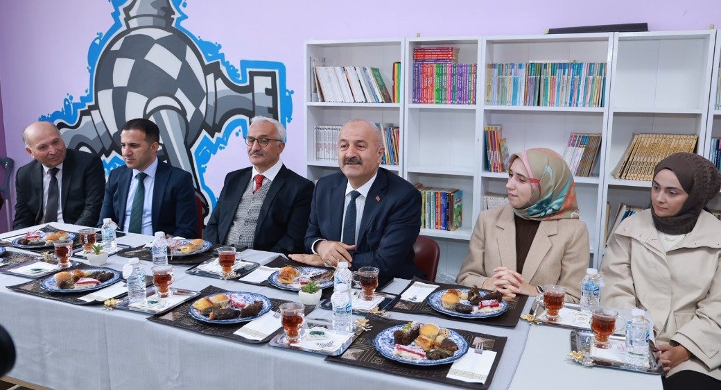 Gebze Okur Projesi Kapsamında Veli ve Öğretmenlerle Buluşma