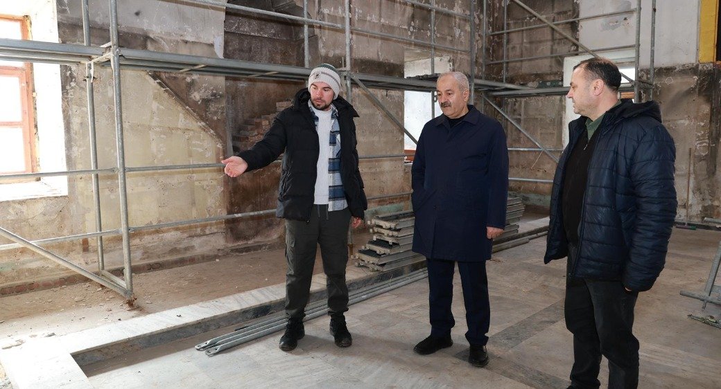 Gebze Belediyesi Tarihi Çarşı Hamamında Restorasyon Çalışmalarını Başlattı