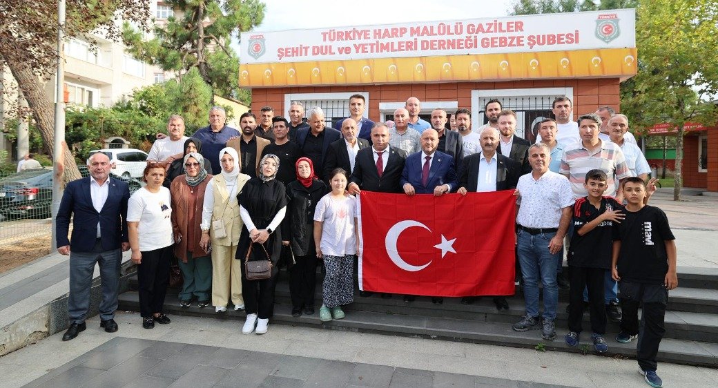 Başkan Büyükgöz ve Milletvekili Kurt’tan Şehit Ailesine Ziyaret