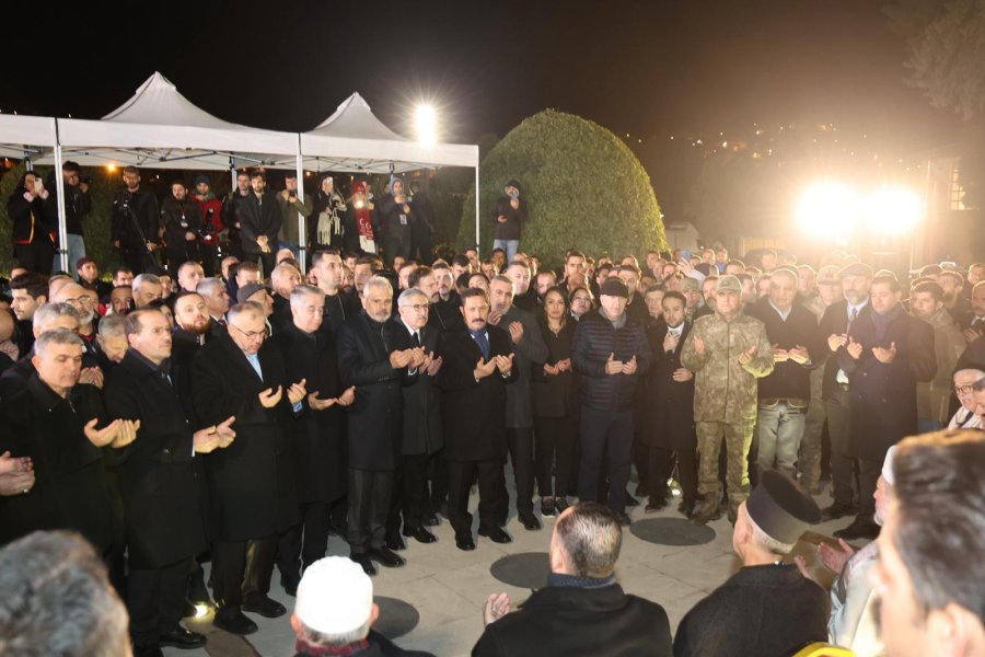 BAŞKAN BÜYÜKGÖZ, HATAY’DA DEPREM ŞEHİTLERİNİ ANDI