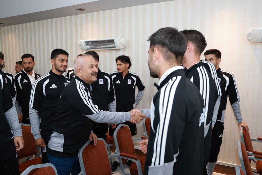 Başkan Büyükgöz Gebzespor'un Bolu Kampında