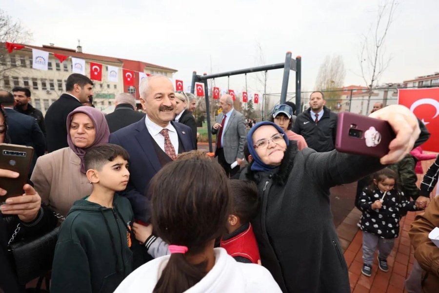 Başkan Büyükgöz’den Cumhuriyetli  çocuklara armağan konsept park
