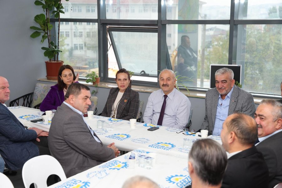 Başkan Büyükgöz Muhtarlarla Bir Araya Geldi