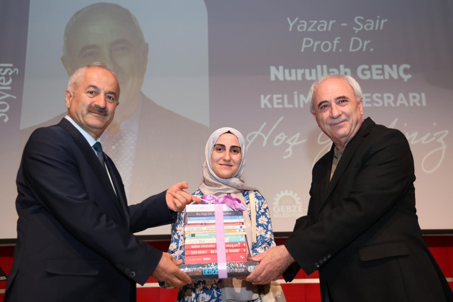 Gebze Belediyesi’nin “Bizim Yazarlar Kitap Tanıtım Günleri” Başladı