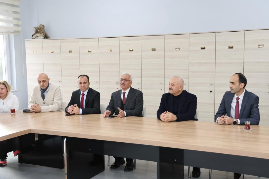 Yücel Boru Fen Lisesi’nde Bayrak Töreni