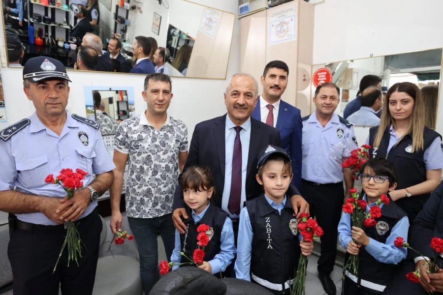 Başkan Büyükgöz Minik Zabıtalarla Denetim Turunda