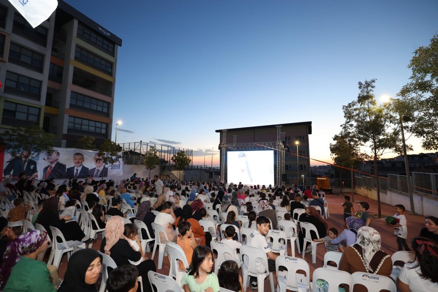 Uluslu Çocukların Sinema Keyfi