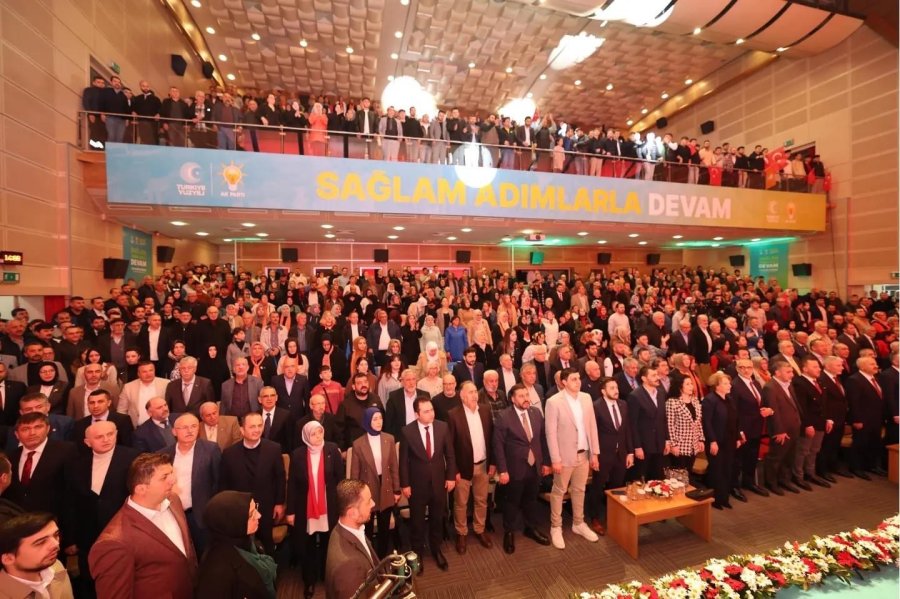 Görkemli ve Coşkulu Seçim Beyannamesi Sunumu