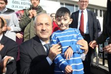 Başkan Büyükgöz özel çocukları unutmadı