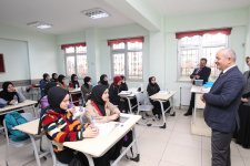 Kaymakam Güler ve Başkan Büyükgöz bayrak törenine katıldı