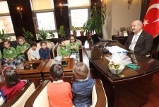Başkan Büyükgöz’ün minik misafirleri