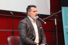 Ahmet Şimşirgil’den Osmanlı konferansı