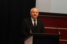 Ahmet Şimşirgil’den Osmanlı konferansı