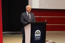 Hatice Kübra Tongar Gebzelilerle buluştu